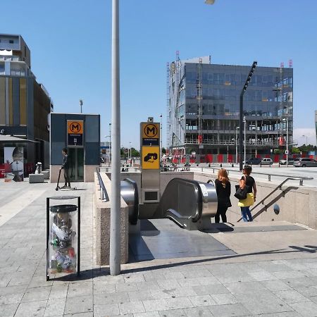Appartement Entier T2 Avec Piscine Paradis Entierement Meuble Proche Metro Toulouse Luaran gambar