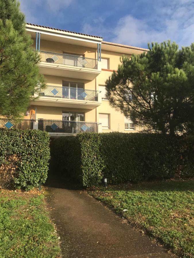 Appartement Entier T2 Avec Piscine Paradis Entierement Meuble Proche Metro Toulouse Luaran gambar