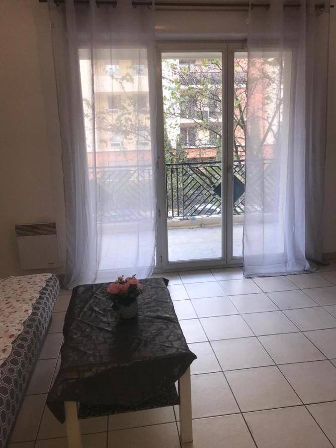 Appartement Entier T2 Avec Piscine Paradis Entierement Meuble Proche Metro Toulouse Luaran gambar